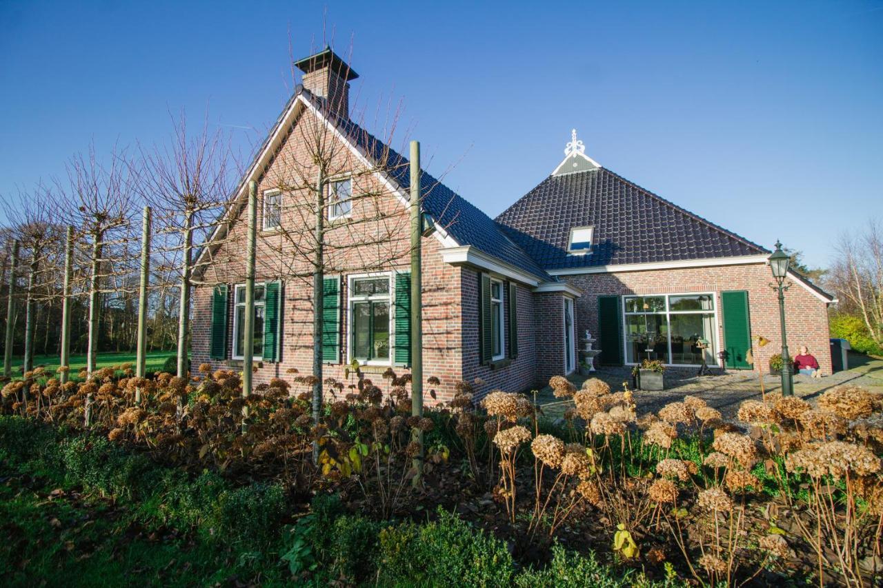 T'Hus Bed & Breakfast Katlijk Exterior photo